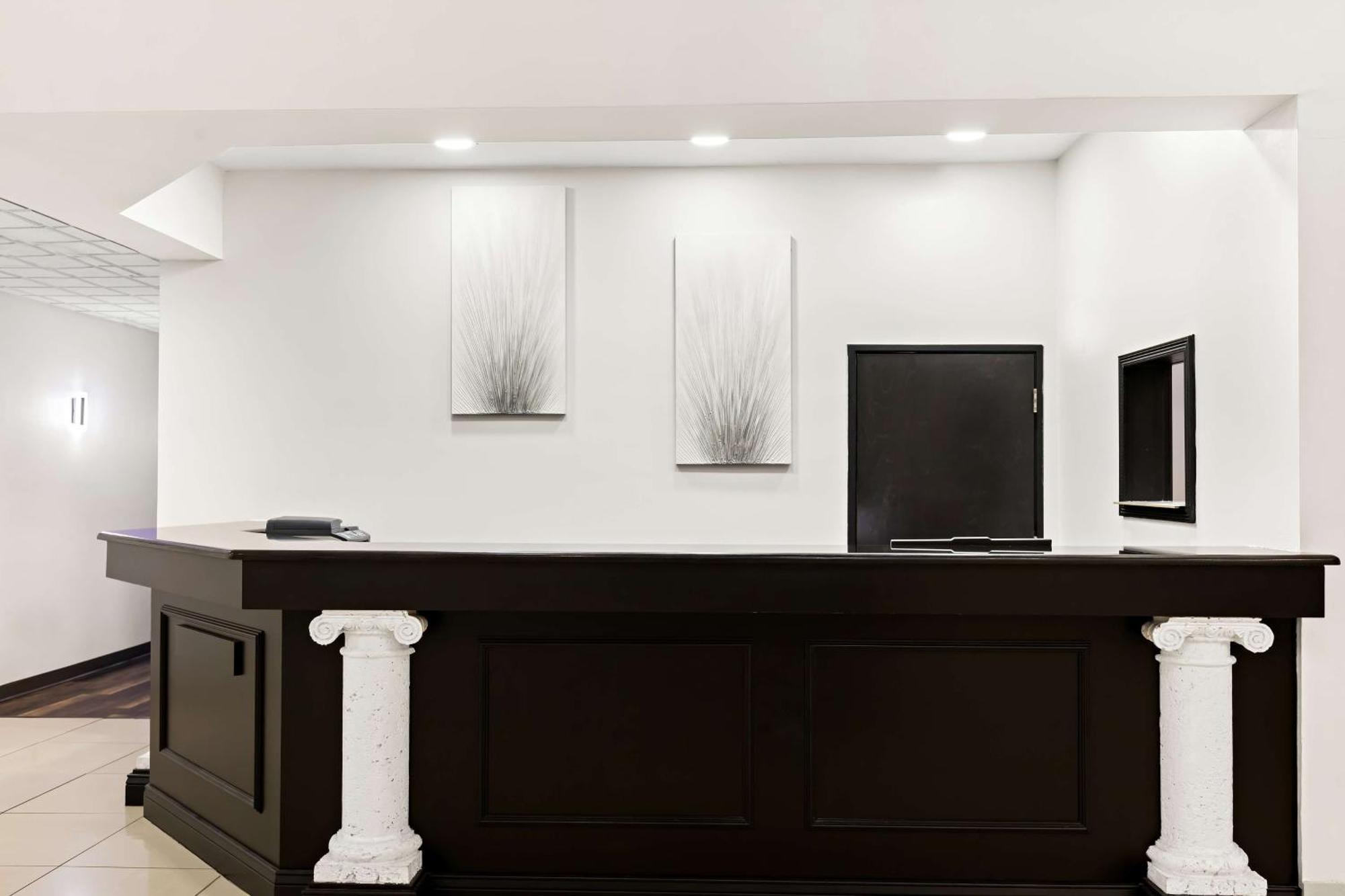 Sonesta Essential Savannah Georgetown Esterno foto